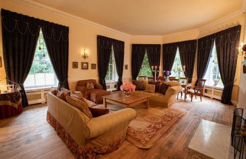 Scunthorpe House | Walcot Hall