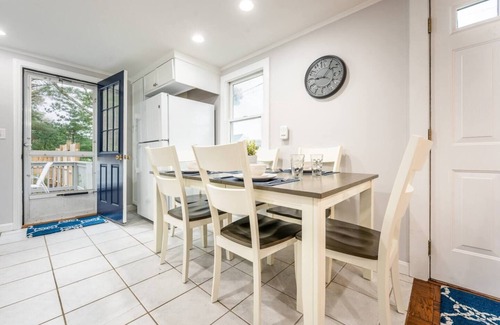 Dennis Port House | Walk 2 Beach! Slps 10! Fire Pit! Location! A/C!