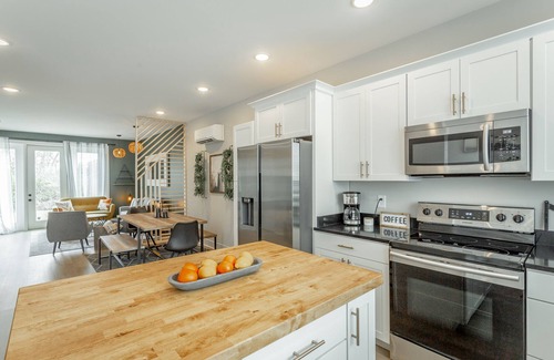 Chattanooga House | Walk Bike Swim! Pool + Downtown + Riverwalk