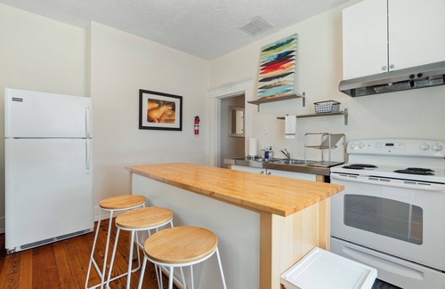 Downtown Chattanooga House | Walk & Chill - Southside, Sips, Choo Choo