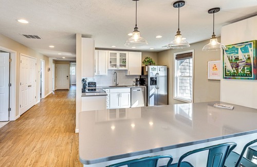 Culver House | Walk to Academy: Family Lake Penthouse in Culver!