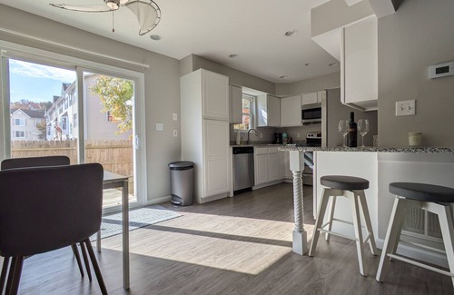 North Beach House | Walk to Bay, Family + Dog Friendly, Fenced Yard, Beach Passes - 3BD/2BA