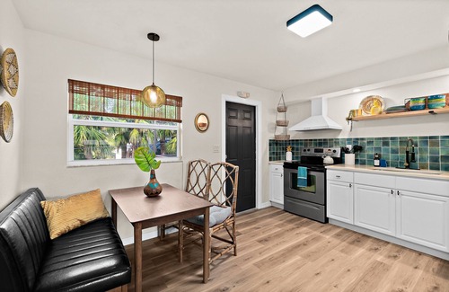 Indian Harbour Beach Apartment | Walk to Beach /50% Off Specials/ Pet Friendly