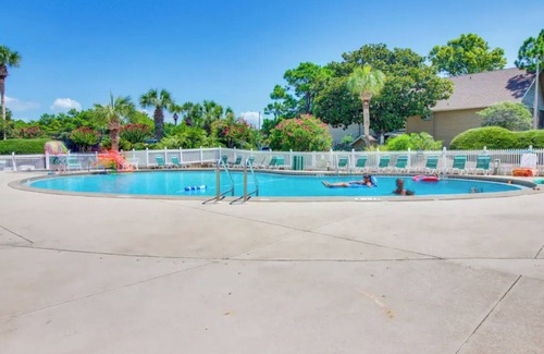 Frangista Beach Condo | Walk to beach! 2 bd/2ba! Located in Seascape!