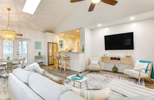 North Carolina Coast Cottage | Walk to Beach: Cottage w/Yard in Kure Beach!