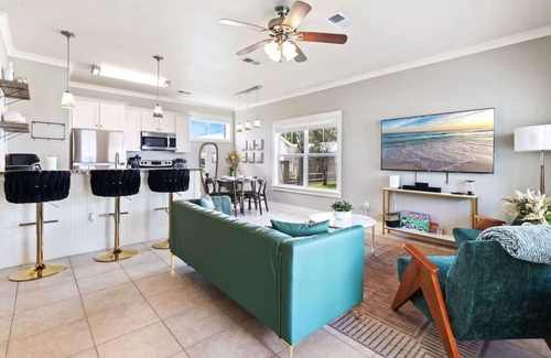 Miramar Beach House | Walk to Beach | Golf Cart | Pool | Air Hockey| BBQ