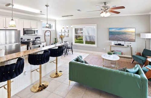 Miramar Beach House | Walk to Beach | Golf Cart | Pool | Air Hockey| BBQ