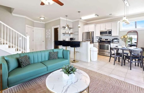 Miramar Beach House | Walk to Beach | Golf Cart | Pool | Air Hockey| BBQ
