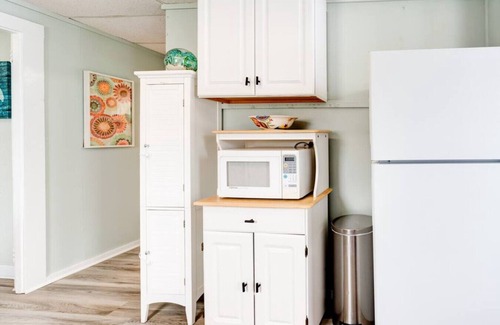 Hampton Apartment | Walk to beach unit 1
