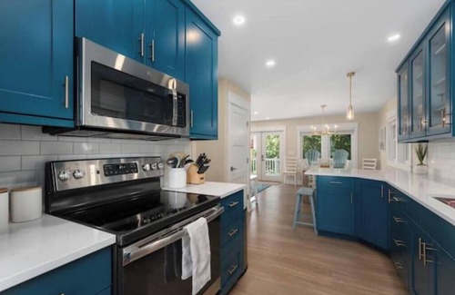 Kill Devil Hills House | Walk to beach, hot tub, dog friendly, fenced yard, ev charger