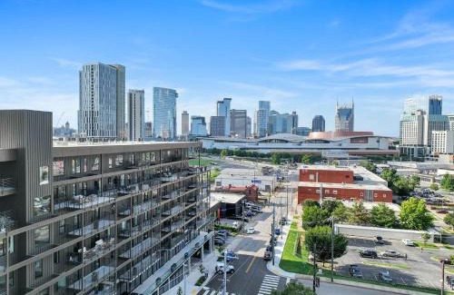 Downtown Nashville Apartment | Walk to Broadway, Pool Access, Onsite Parking at Tequila Sunrise in Downtown Nashville