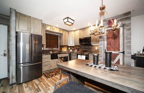 Village at Camelback House | Walk to CamelBack Beach, Ski in Ski out & Bunk room
