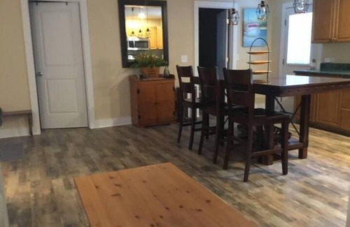 Panama City House | Walk to Dinner, Sunsets & the Bay! Pets OK! 15 min to Beach from St. Andrews