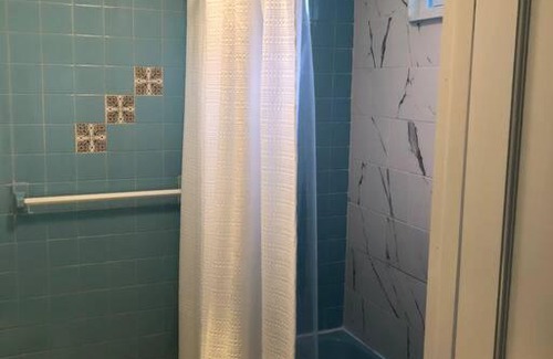 Salem Apartment | Walk to Downtown Salem