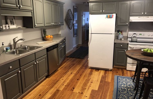 Downtown Charleston Apartment | Walk to Everything Upper King! Off street parking and washer/dryer!
