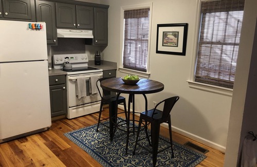 Downtown Charleston Apartment | Walk to Everything Upper King! Off street parking and washer/dryer!