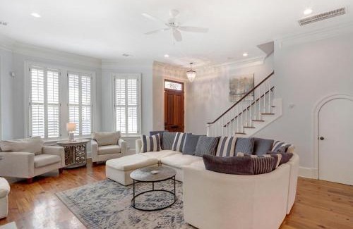 Historic Downtown Savannah House | Walk to Forsyth