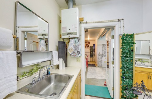 Libby Apartment | Walk to Happys Inn: Studio w/Outdoor Space!
