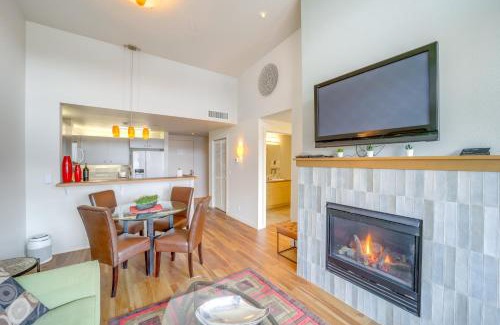 Chelan Apartment | Walk to Lake Chelan Top-Level Waterfront Condo