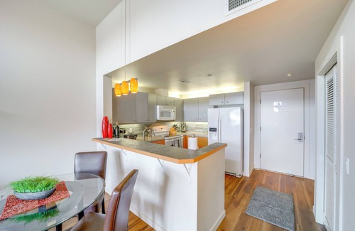 Chelan Condo | Walk to Lake Chelan: Top-Level Waterfront Condo