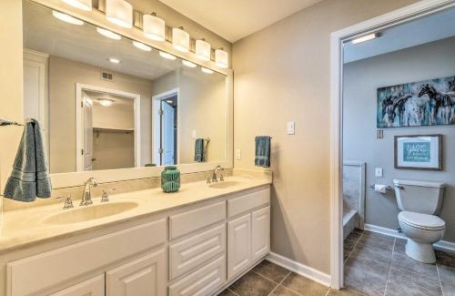 Lake Hamilton Apartment | Walk to Lake Hamilton To-Do Home with Pool Access