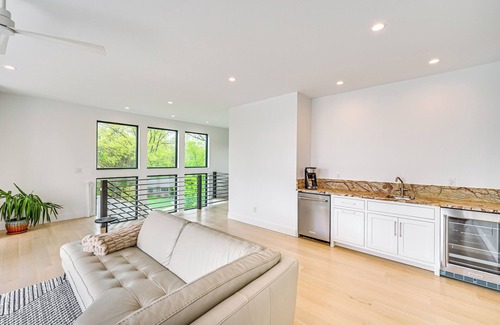 Benton Harbor House | Walk to Lake Michigan: Luxe Home in Benton Harbor!