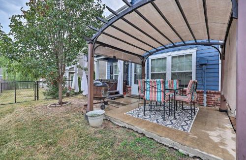 Afton House | Walk to Lake Townhome with Hot Tub in Afton!