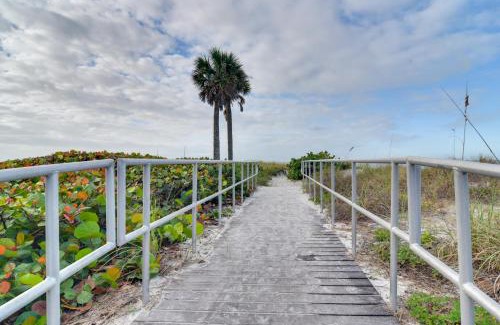 Madeira Beach Apartment | Walk to Madeira Beach Family Resort Condo