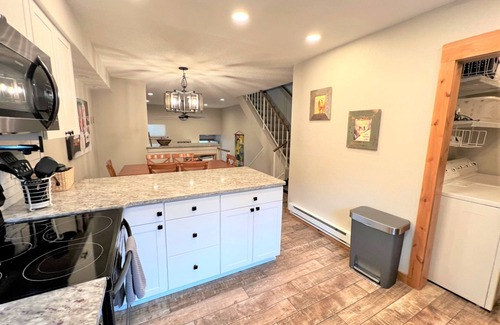 Four O'Clock Ski Chalet | Walk to Main St. Breck Snowflake Lift Pool+Hot tubs