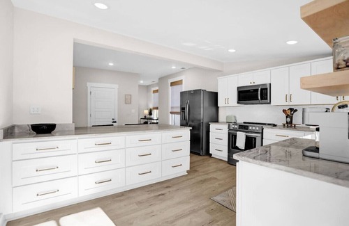 Midtown Apartment | Walk to Memphis Nightlife | 100 Yr Old Cozy Apt