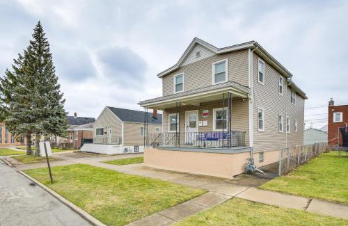 Blue Island Apartment | Walk to Metra Pet-Friendly Blue Island Apt