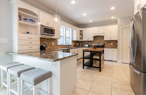 West Annapolis House | Walk to Navy Stadium, Restaurants, Shops from Luxury Home with Private Backyard, Parking