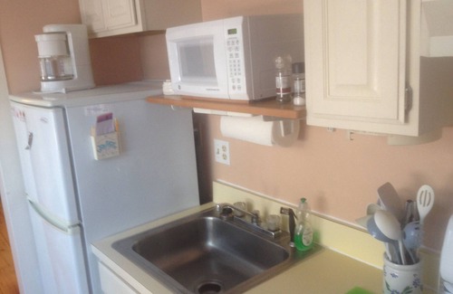 Dennis Port Cottage | Walk to Private Beach, 2 Br Cottage, AC, WiFi
