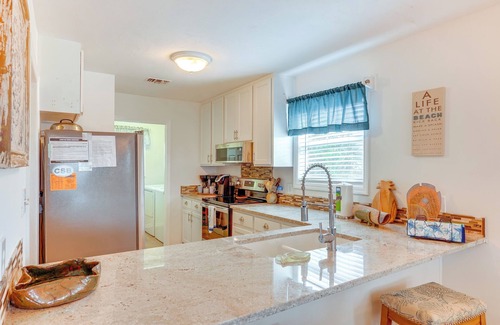 Cape San Blas House | Walk to Shore: Ocean View Cape San Blas Townhome