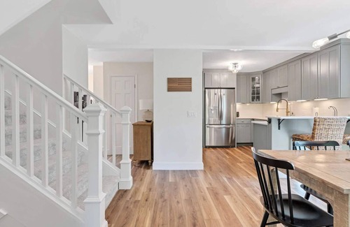 West Hartford Condo | Walk to Ski Hill, Mountain Chalet - Kingswood 5F