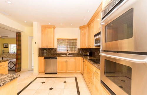 Harbor Beach House | Walk to the Beach, NO Car Needed! Best Location on Fort Lauderdale Beach!