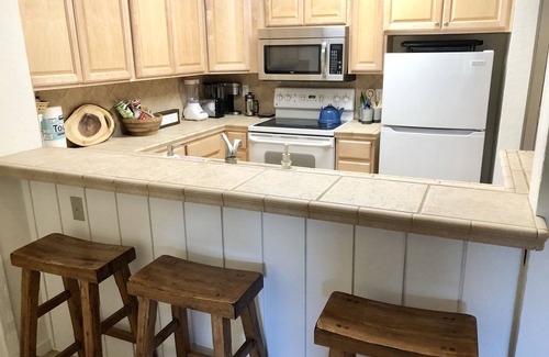 Mammoth Lakes Condo | Walk To The Ski Slope