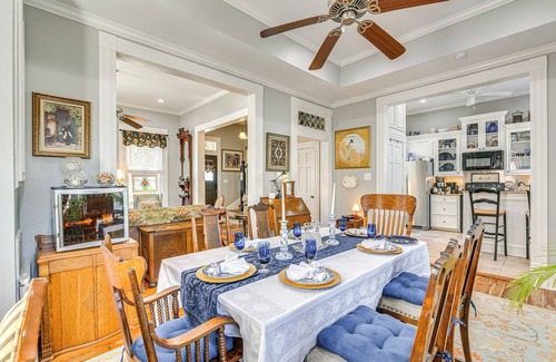 Galveston Cottage | Walk to the Strand: Hideaway Haven Retreat
