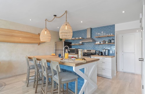 San Clemente House | Walk to Trestles Beach | Duplex w/Ocean View | El Camino Surfhouse by AvantStay