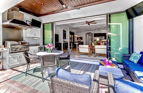 Naples Park House | Walk to Vanderbilt Beach, Pets, 2 Mstrs w Kings beds, htd pool, bikes, BBQ