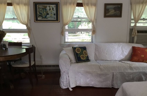 East Hampton North Cottage | Walk to village, private