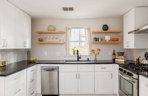 Govalle House | Walkable, Prime E. Austin Location - Casa Cherico
