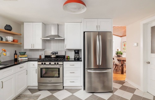 Govalle House | Walkable, Prime E. Austin Location - Casa Cherico