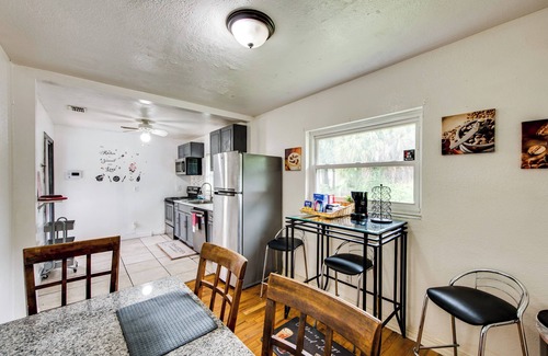 Griffin Heights House | Walkable to FSU Campus: Cozy Retreat w/Deck!