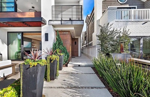 Corona del Mar House | Walkers Paradise in CDM