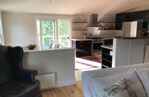 Boothbay Harbor Condo | Walking Distance To Shops, Restaurants And Footbridge