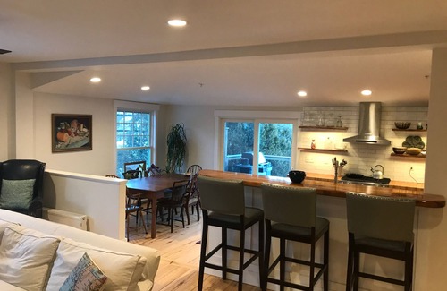 Boothbay Harbor Condo | Walking Distance To Shops, Restaurants And Footbridge