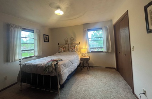 Gambier House | Walking Distance to Kenyon College- Gambier, OH