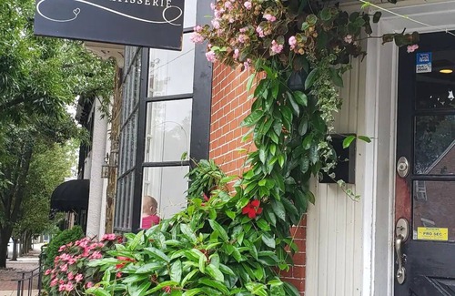 Wilmington House | Walking distance to everything Heart of Trolley Sq