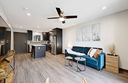 Austin Apartment | Walking Distance UT Austin North Campus Apt 14/Red River/1 mi Moody Center